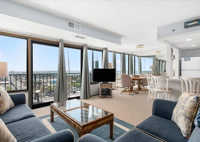 Oceanfront Capri Penthouse With Indoor Pool And Much More! Ferienhaus