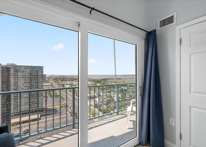 Ferienhaus Oceanfront Capri Penthouse With Indoor Pool And Much More! *