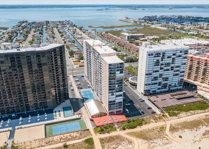 Oceanfront Capri Penthouse With Indoor Pool And Much More!