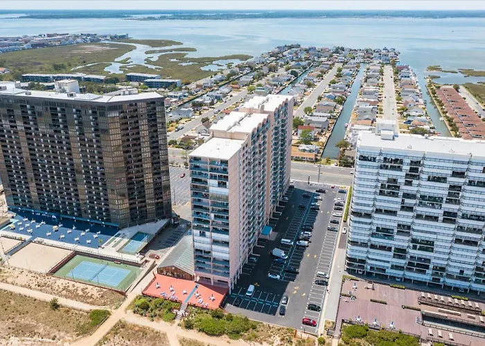 Oceanfront Capri Penthouse With Indoor Pool And Much More! Ferienhaus