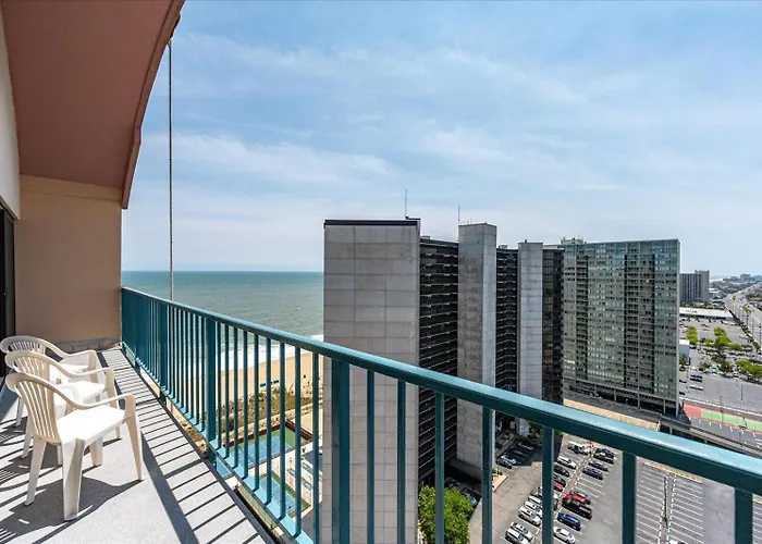 Oceanfront Capri Penthouse With Indoor Pool And Much More! Ferienhaus *