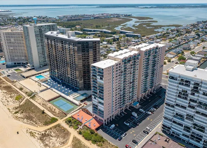 Ferienhaus Oceanfront Capri Penthouse With Indoor Pool And Much More!